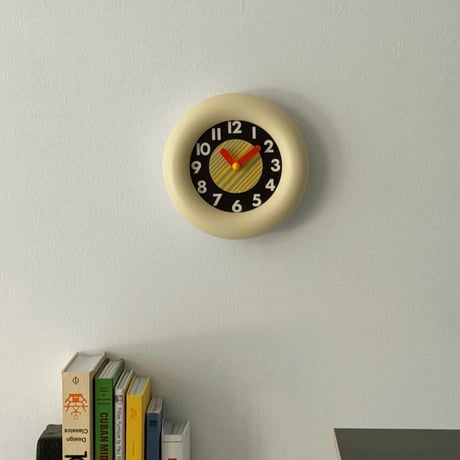 clock-03075　Cream Round Chubby Frame Wall Clock