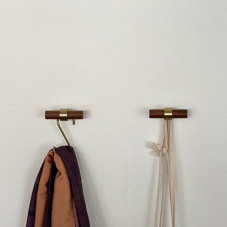 wall-03029　Walnut×Brass Hook
