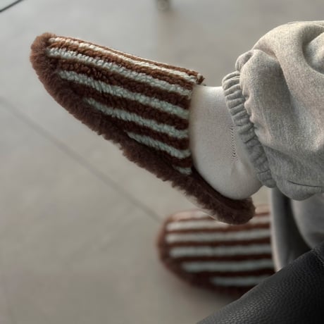 slipper-03008　Fluffy Color Stripe Room Shoes Slippers