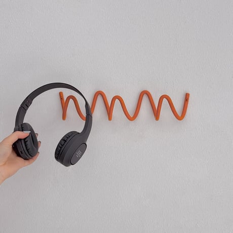 wall-03104　Loop Orange Iron 3-Hook Wall Rack