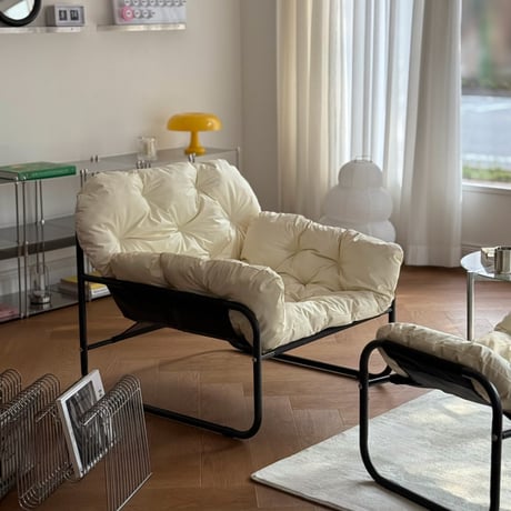 chair-03097　Black Frame Padded Lounge Chair and Ottoman