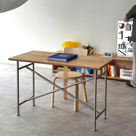 table-03207　Larch Plywood Desktop, 120cmx60cm