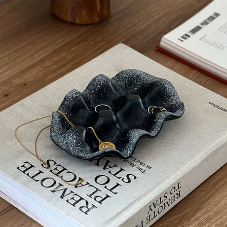 plate-03109　Ceramic Wave Design Accessory Tray