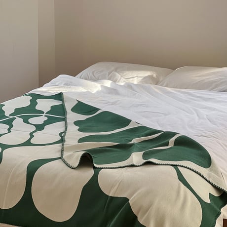 bedthrow-03001　Seaweed Reversible Blanket