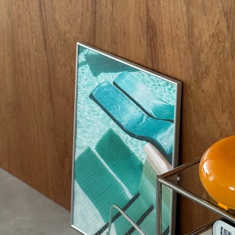 poster-03139　in the pool Silver Frame 70×50