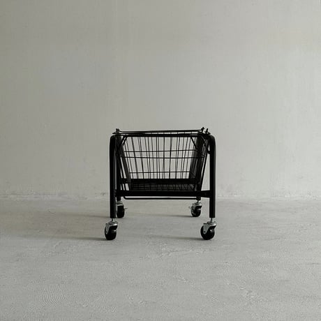 wagon-03022　Black Castor Wagon And Basket