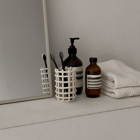 oralcare-03004　Ceramic Basket Stand