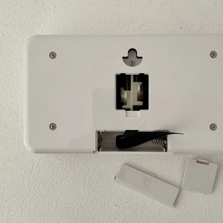 clock-03082　White Flip Table Clock