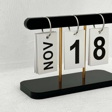 calendar-03028　Scoreboard Flip Tabletop Daily Perpetual Calendar