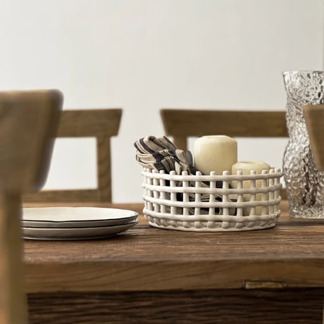 basket-03073　Ceramic Fruit Bowl Basket Off White