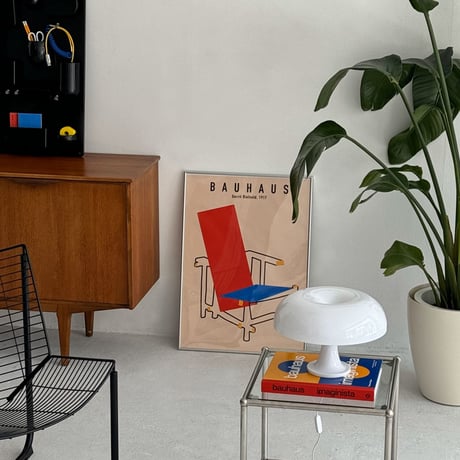 poster-03113　BAUHAUS Red&Blue Chair Gerrit Rietveld Silver Frame Art Poster 70×50