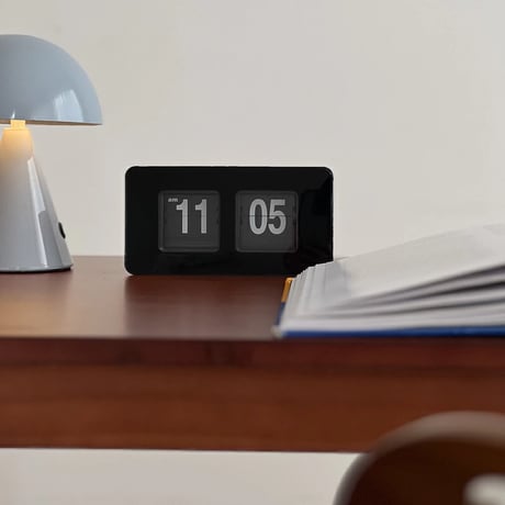 clock-03081　Flip Table Clock