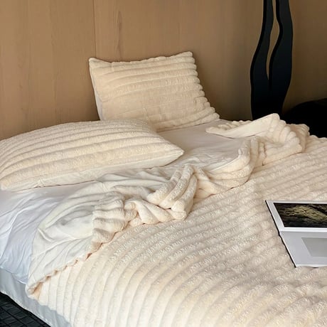 pillowcase-03014　Striped Rabbit Fur Fluffy Blanket and Pillowcase/Set of 2