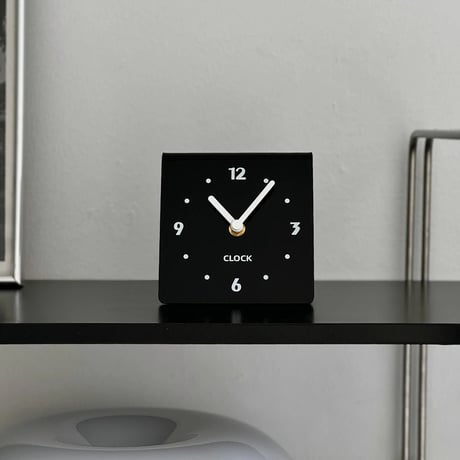 clock-03065　Color Table Clock