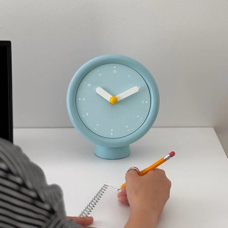 clock-03097　Blue Round Table Clock With Stand