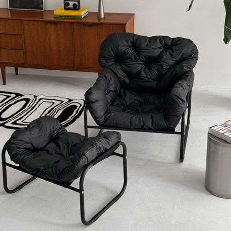 chair-03097　Black Frame Padded Lounge Chair and Ottoman