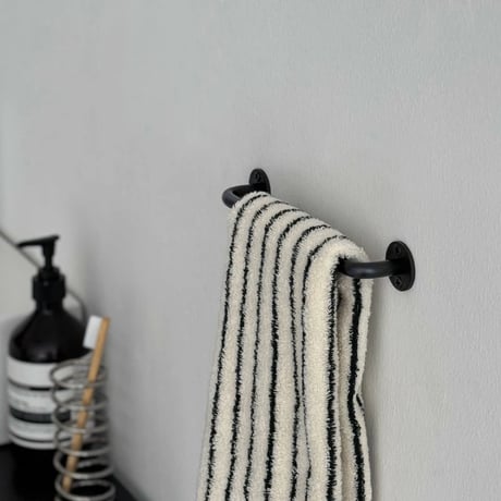 wall-03096　Round Base Short Towel Hanger