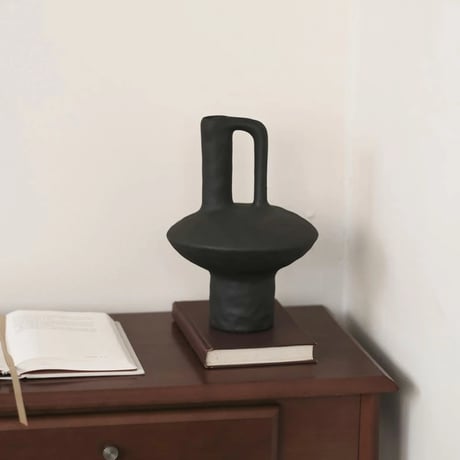 flowervase-03308　Matte Black Flower Vase With Handle