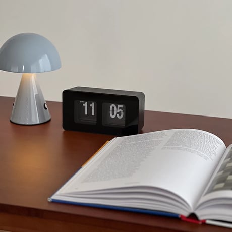 clock-03081　Flip Table Clock