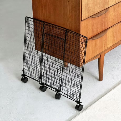 wagon-03007　Foldable Iron Mesh Laundry Cart With Casters