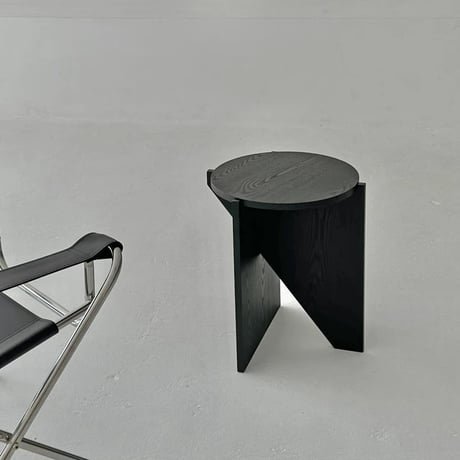 table-03078　Geometric Black Side Table