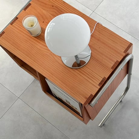 rack-03088　Stainless Steel Leg Display Magazine Cabinet