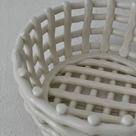 basket-03075　Ceramic Basket Round Off White