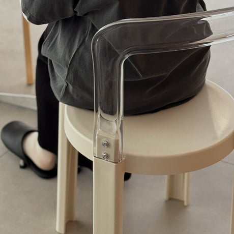 chair-03101　REY CHAIR Polycarbonate × Polypropylene Round Chair