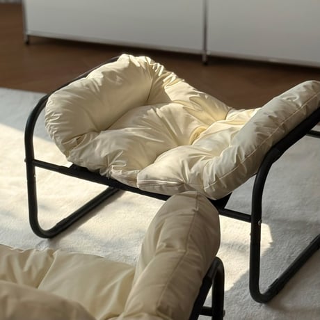 chair-03097　Black Frame Padded Lounge Chair and Ottoman