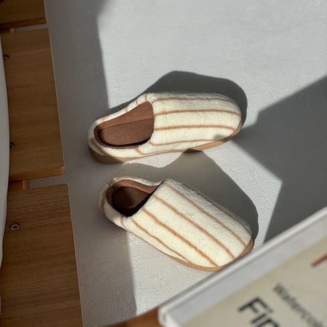 slipper-03006　Brown Striped Room Shoes Slippers