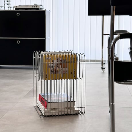 table-03231　W-shaped Wire Rack Magazine Rack Side Table