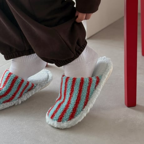 slipper-03008　Fluffy Color Stripe Room Shoes Slippers