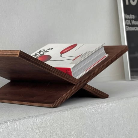magazinerack-03042　Larch Plywood Cross Bookstand