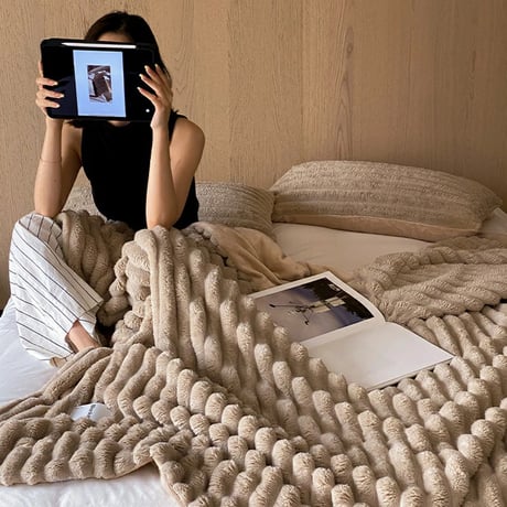 blanket-03041　Striped Rabbit Fur Blanket