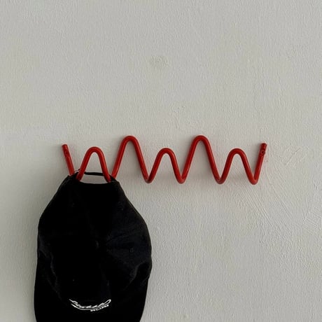 wall-03100　Loop Red 3-hook Iron
