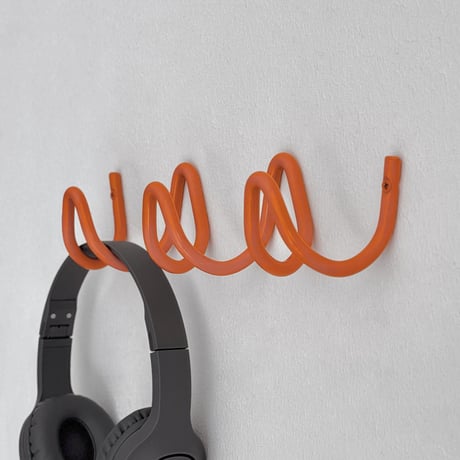 wall-03104　Loop Orange Iron 3-Hook Wall Rack