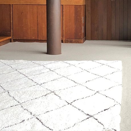 interior-03178　Beni Ourain Style Shaggy Rug With Diamond Pattern