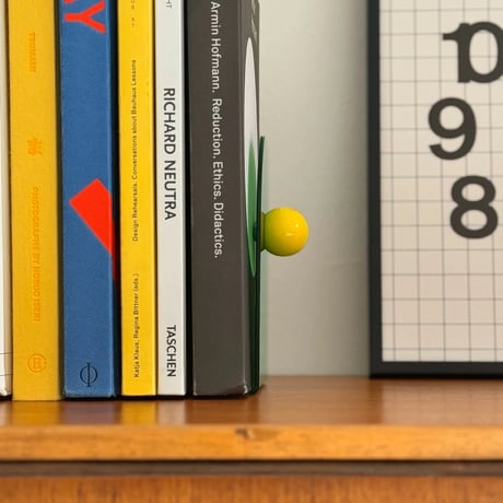 bookend-03021　Color Ball Acrylic Bookends