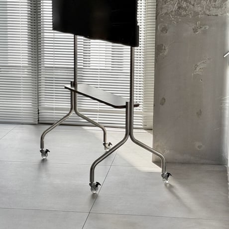 stand-03002　Stainless Steel Floor TV Mount with Shelf