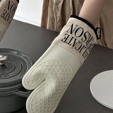 kitchen-03039　Lettering Silicone Potholder Mitts with Loops