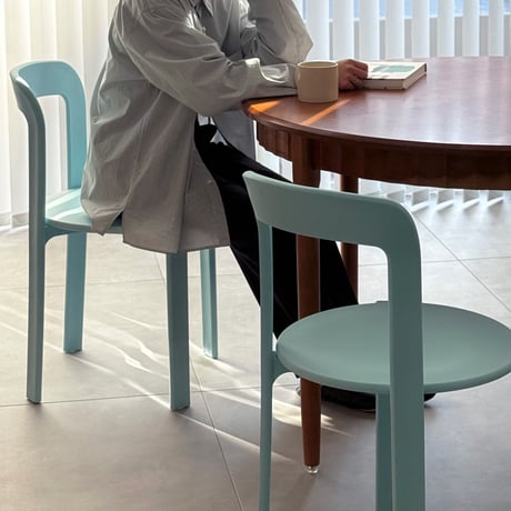 chair-03100　REY CHAIR Polypropylene Round Chair