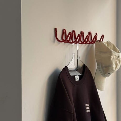 wall-03115　Loop Red 5 consecutive Hook Iron
