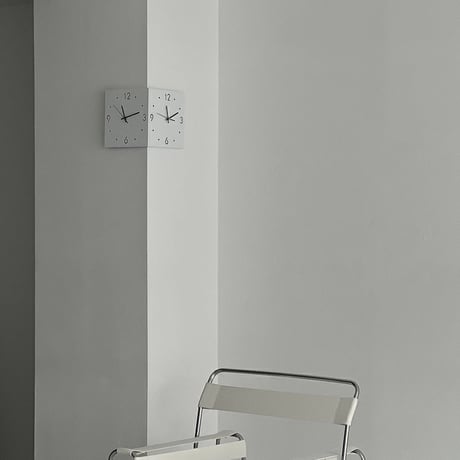 clock-03072　White Corner Double-Sided Clock