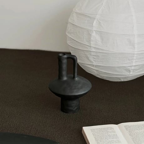 flowervase-03308　Matte Black Flower Vase With Handle