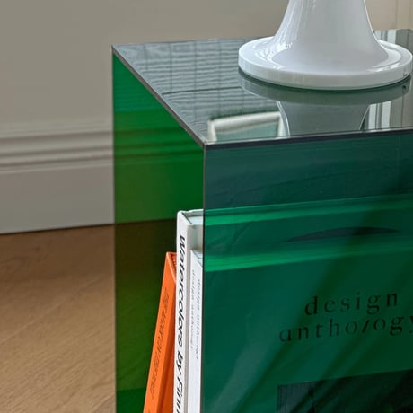 table-03149　Acrylic Color Side Table