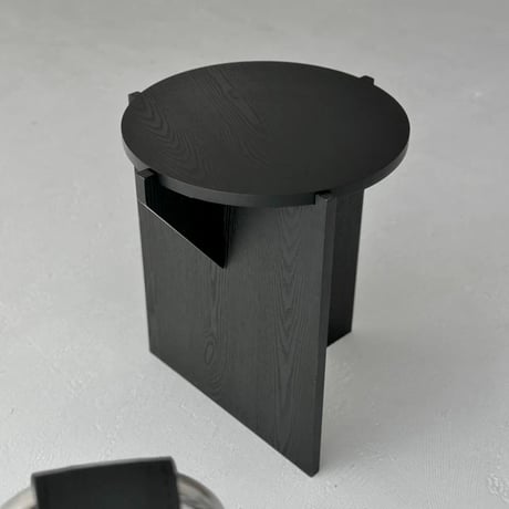 table-03078　Geometric Black Side Table