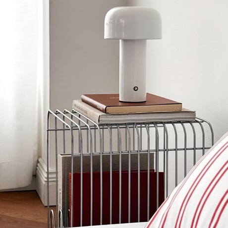 table-03231　W-shaped Wire Rack Magazine Rack Side Table