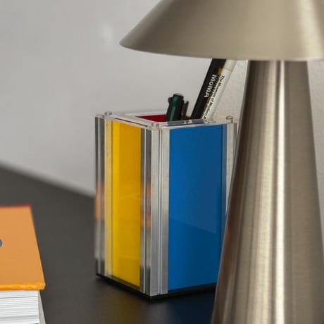 stationery-03052　Aluminum Frame Color Acrylic Penstand