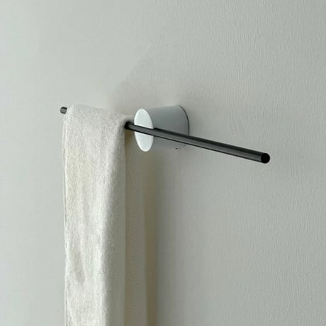 wall-03089　Black Bar×White Post Slide Towel Hanger 40cm/50cm
