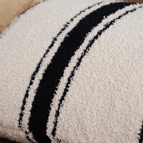 cu-03144　 White & Black Soft Pile Striped Cushion Cover